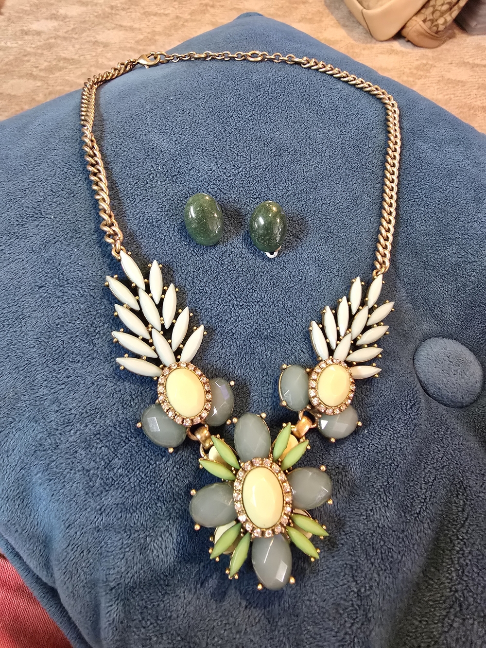 J L Crew Statement Floral Bib Necklace in Cream, Pale Green & Green & Clip On's
